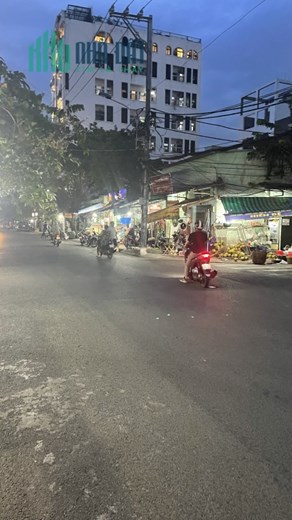 MẶT TIỀN ĐƯỜNG SỐ 100M2 - NỞ HẬU - GIÁ CỰC RẺ HIẾM CÓ -DÒNG TIỀN CHO THUÊ HÀNG THÁNG