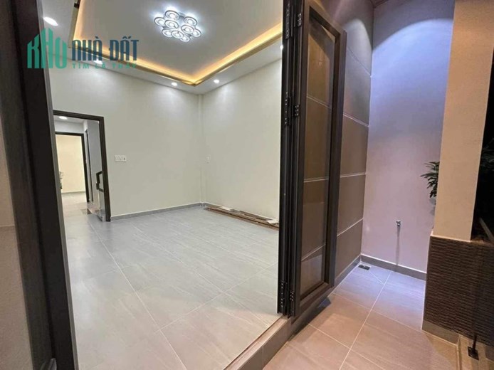 QUẬN 6 HẠ GIÁ SẬP SÀN GIẢM 500 TRIỆU BÁN TRONG TUÀN GIÁ CHỈ CÒN 4 TỈ X NHỎ XÍU