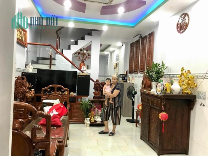 PHONG THỦY ĐẸP - NỞ HẬU TÀI LỘC - OTO ĐỖ CỬA - P TÂN HƯNG Q7 - NHỈNH 4 TỶ.