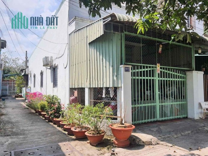 Chính Chủ Bán Nhà Giá Rẻ Mặt Phố Bình Đức-Long Xuyên