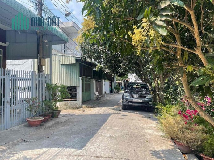 Chính Chủ Bán Nhà Giá Rẻ Mặt Phố Bình Đức-Long Xuyên