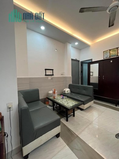 BÌNH THẠNH 1 CĂN RA MẶT TIỀN - NGANG HƠN 5.7m. GIÁ 4.x Tỷ