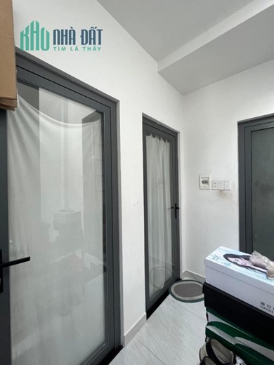 BÌNH THẠNH 1 CĂN RA MẶT TIỀN - NGANG HƠN 5.7m. GIÁ 4.x Tỷ