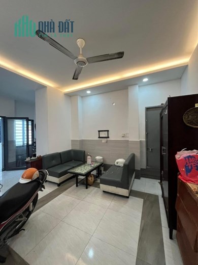 BÌNH THẠNH 1 CĂN RA MẶT TIỀN - NGANG HƠN 5.7m. GIÁ 4.x Tỷ