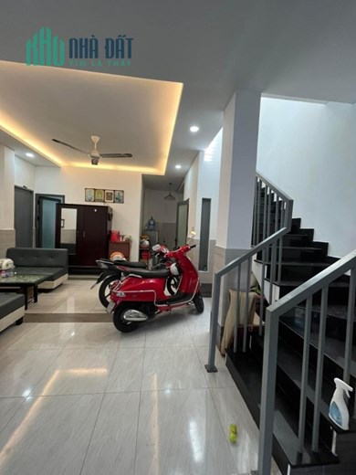 BÌNH THẠNH 1 CĂN RA MẶT TIỀN - NGANG HƠN 5.7m. GIÁ 4.x Tỷ