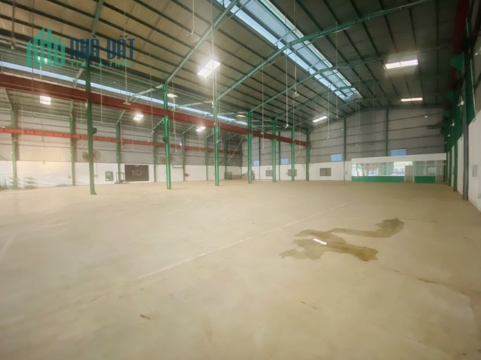 Cho thuê 3700m2 xưởng sản xuất mặt đường Nguyễn Tất Thành , Vĩnh Yên giá 40k/m2.