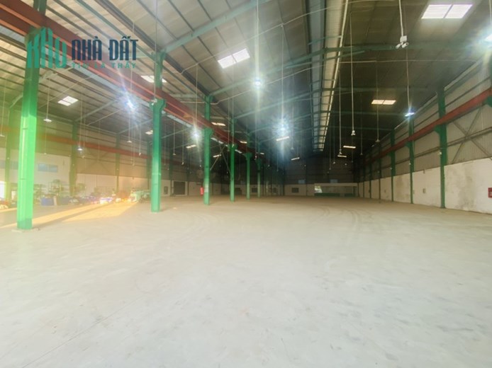 Cho thuê 3700m2 xưởng sản xuất mặt đường Nguyễn Tất Thành , Vĩnh Yên giá 40k/m2.