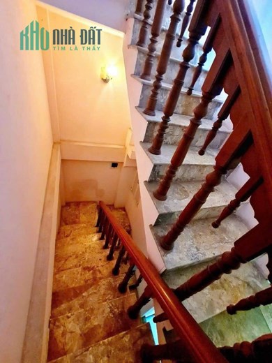 Xã Đàn nhà đẹp, gần phố ở luôn 4.7 tỷ đi lại tiện, trường học, chợ đều gần.