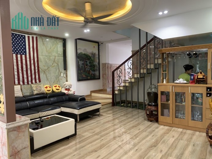 BÁN NHÀ BÌNH TRỊ ĐÔNG, BÌNH TÂN - HẺM XE TẢI - 96M 3 TẦNG - NHÀ ĐẸP, SỔ ĐẸP - CHỈ 5 TỶ 5