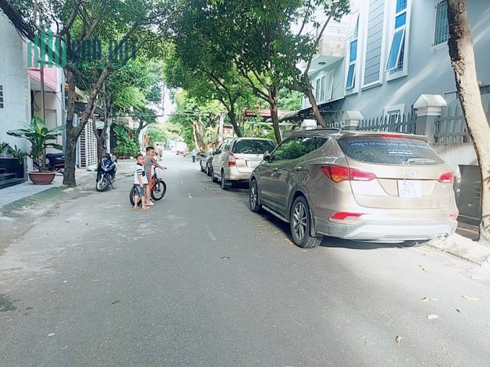 BÁN NHÀ BÌNH TRỊ ĐÔNG, BÌNH TÂN - HẺM XE TẢI - 96M 3 TẦNG - NHÀ ĐẸP, SỔ ĐẸP - CHỈ 5 TỶ 5