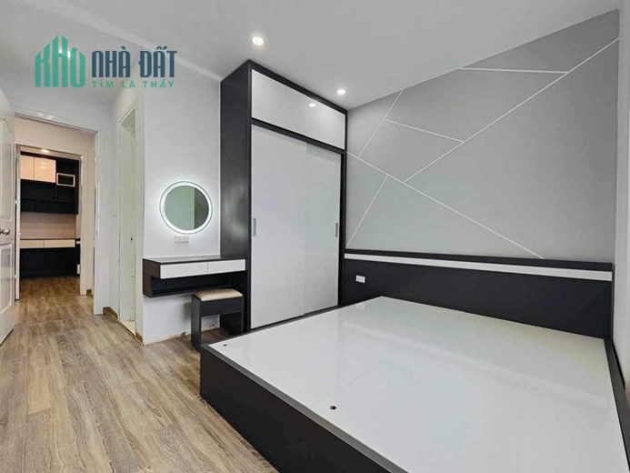 Người nhà nhờ bán căn góc 76m, 3 ngủ HH4 Linh Đàm giá 2tỷ 065tr