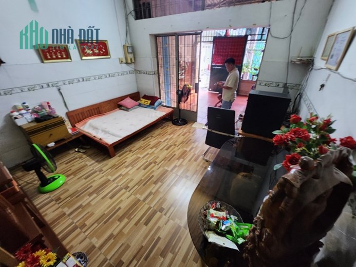 Bán nhà 4.4x13m, Lê Văn thọ, Phường 9, Hẻm xe hơi giá tốt chỉ 3.35 tỷ TL