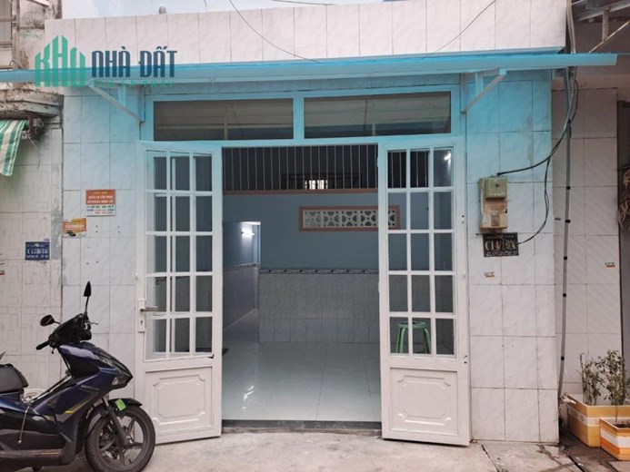 NHÀ ĐẸP - GIÁ TỐT - Cần Bán Gấp CĂN NHÀ Đẹp HẺM XE HƠI Tại Bình Chánh - Tp Hồ Chí Minh