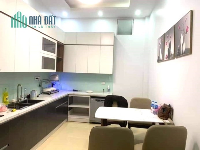 Bán nhà NGUYỄN ĐỔNG CHI, 40m, 5T, Gara, gần phố nhỉnh 6 tỷ