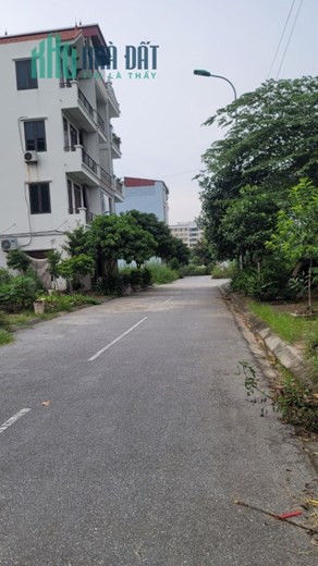 Đất TĐC Trâu Quỳ, Gia Lâm, 80m, MT 5.3m, ô tô tránh, vỉa hè rộng, 9 tỷ 2