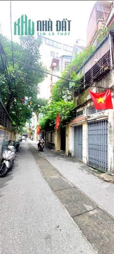 PHÂN LÔ QUÂN ĐỘI-Ô TÔ TRÁNH VÀO NHÀ-CÙ CHÍNH LAN-THANH XUÂN-103M-CHỈ15.6 TỶ