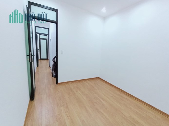 Bán nhà phố Phạm Ngọc Thạch, căn góc, ngõ rộng, sát bãi gửi ô tô, nhà đẹp, 4.1 tỷ