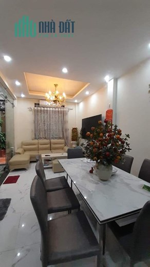 Bán nhà 94m2 phố Nghi Tàm, Tây Hồ 11 phòng ngủ Dòng tiền 10%/năm 2 Ô tô đua 10m 8.5 Tỷ