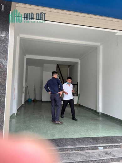 Cần cho thuê nhà số 59 mặt đường Hoàng Quốc Việt