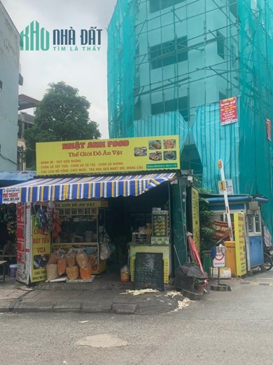 Do không có người làm và quản lý lên Nhượng lại có cửa hàng đồ ăn vặt, trà chanh, trà sữa