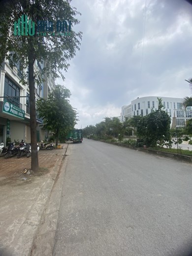 Cần bán nhanh mảnh đất dịch vụ Vạn Phúc - Hà Đông vỉa hè 2 ô tô đỗ, kinh doanh sầm uất