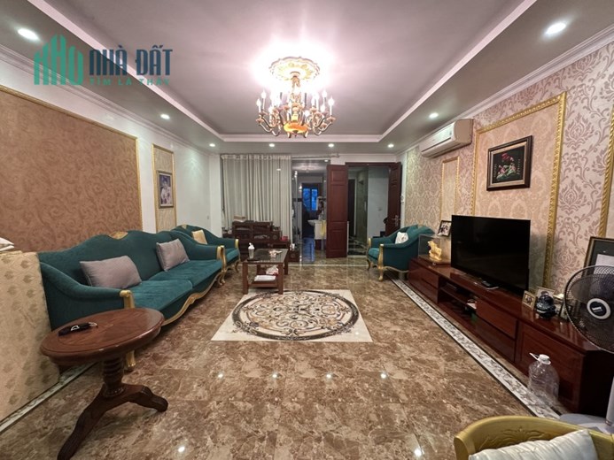 Bán nhà 56m2 phố Nghi Tàm, Tây Hồ Gara Ô tô tránh Thang máy Giá bán gấp 9.4 Tỷ
