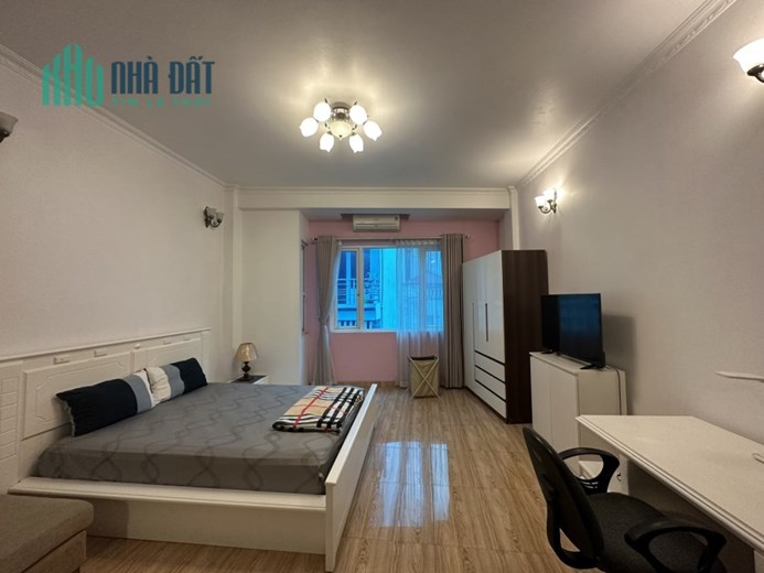 Bán nhà 56m2 phố Nghi Tàm, Tây Hồ Gara Ô tô Thang máy XỊN Giá sốc 9.5 Tỷ