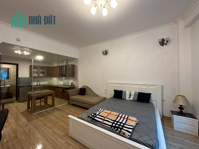 Bán nhà 54m2 phố Nghi Tàm, Tây Hồ Gara Ô tô phi Thang máy Nhập Giá bay nhanh 9.4 Tỷ