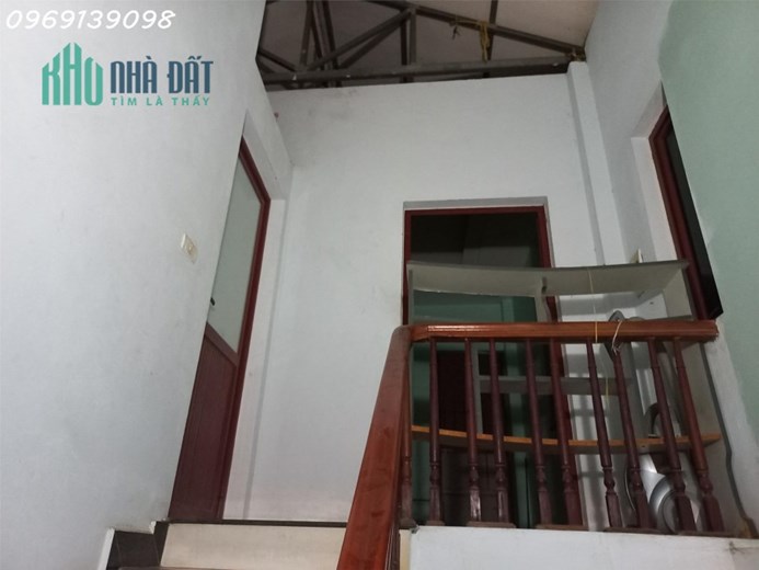 Chính chủ cần cho thuê nhà nguyên căn 3 tầng tại Số 141 Đại Khang.Hữu Hoà.Thanh Trì