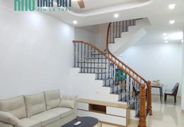 Cần bán nhà đầu phố- Ô CÁCH - LỆ MẬT - KIM QUAN - TRƯỜNG LÂM / ĐỨC GIANG - VIỆT HƯNG / LONG BIÊN.