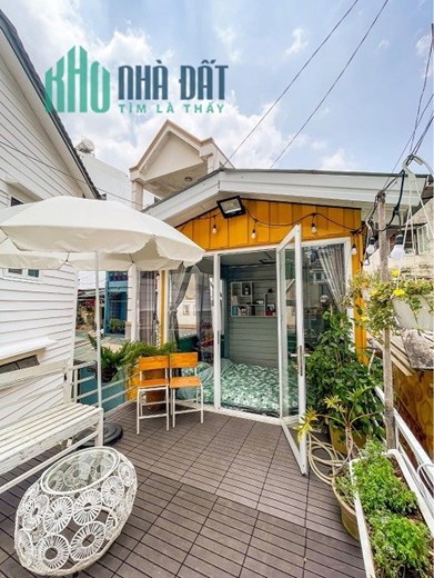 Ko người quản lý, cần sang nguyên căn studio ngay trung tâm, 147/5 đg Phan Đình Phùng