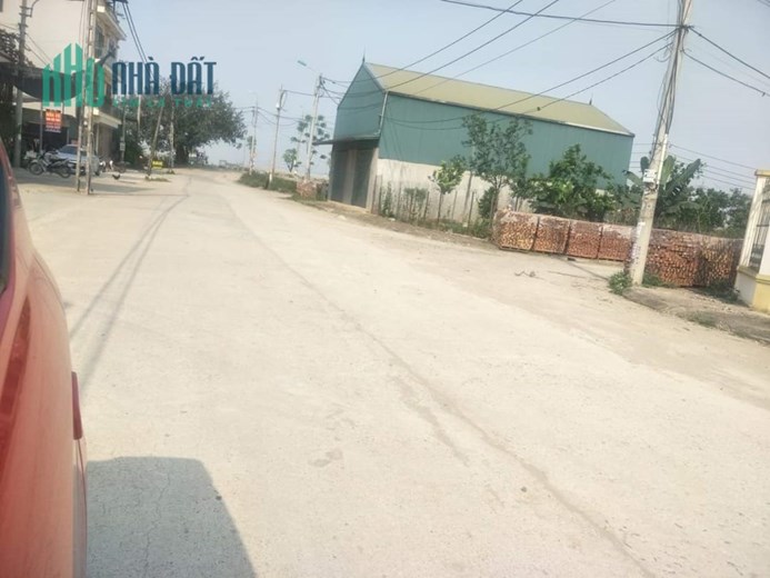 Chính chủ bán Đất dịch vụ Lại Yên Hoài Đức . Cạnh đường 40m
