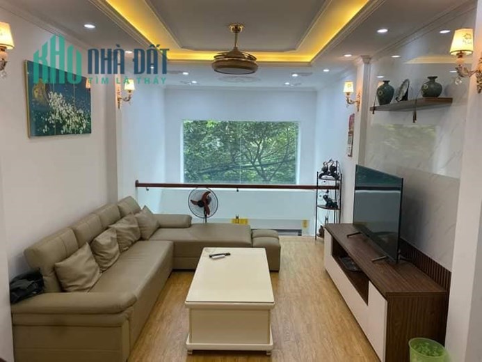 BÁN NHÀ  4 TẦNG_ DÂN XÂY_ MẶT NGÕ ĐƯỜNG BÁT KHỐI_ Ô TÔ ĐỖ CỬA NHÀ NGÀY ĐÊM _CHỈ 2 TỶ 400 TR