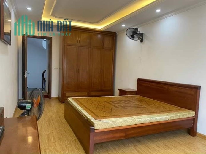 BÁN NHÀ  4 TẦNG_ DÂN XÂY_ MẶT NGÕ ĐƯỜNG BÁT KHỐI_ Ô TÔ ĐỖ CỬA NHÀ NGÀY ĐÊM _CHỈ 2 TỶ 400 TR
