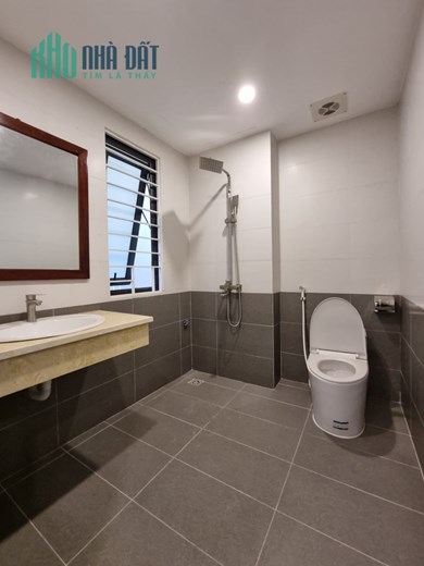 BÁN NHÀ  4 TẦNG_ DÂN XÂY_ MẶT NGÕ ĐƯỜNG BÁT KHỐI_ Ô TÔ ĐỖ CỬA NHÀ NGÀY ĐÊM _CHỈ 2 TỶ 400 TR