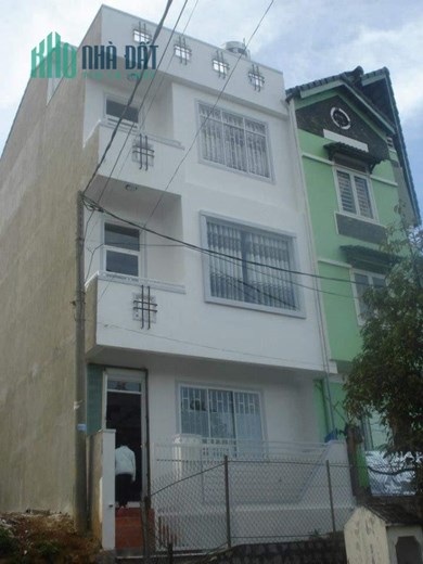 NHÀ ĐẸP - GIÁ TỐT - CHÍNH CHỦ Cần Bán Căn Nhà Vị Trí Đắc Địa Tại  Cổ Loa, Phường 2- Đà Lạt