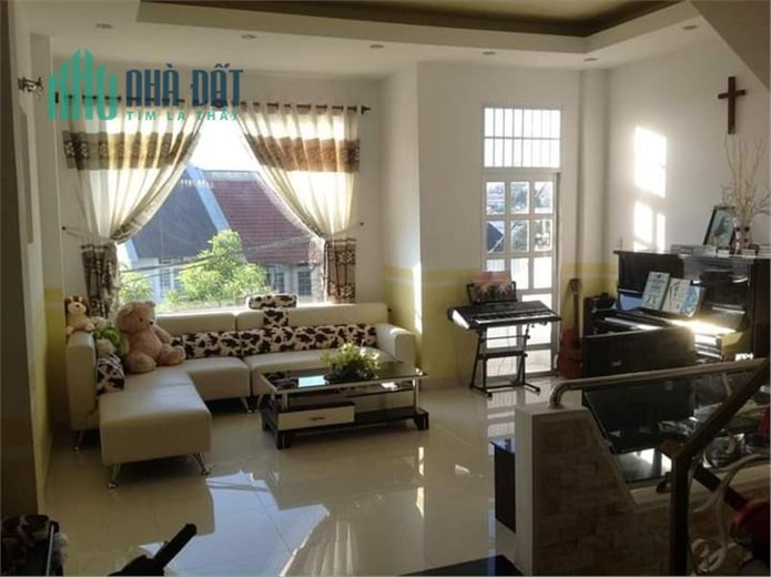 NHÀ ĐẸP - GIÁ TỐT - CHÍNH CHỦ Cần Bán Căn Nhà Vị Trí Đắc Địa Tại  Cổ Loa, Phường 2- Đà Lạt