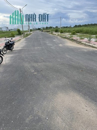 Bán lô đất hiếm 2 mặt tiền, diện tích 258m2, khu đô thị Hoàng Tâm, Cà Mau