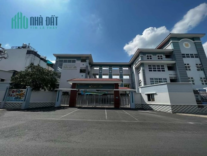 NHÀ BÁN TT PHÚ NHUẬN .ĐƯỜNG NGUYỄN ĐÌNH CHIỄU..5 TẦNG - HẺM XE HƠI - BÁN GẤP.