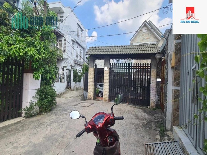 BÁN NHÀ 2 TẦNG TẶNG 4 PTRỌ NGAY CHỢ TÂY HÒA, PHƯỚC LONG A, Q. 9_ 94, 1 m2( 6 X 15)_ SHR