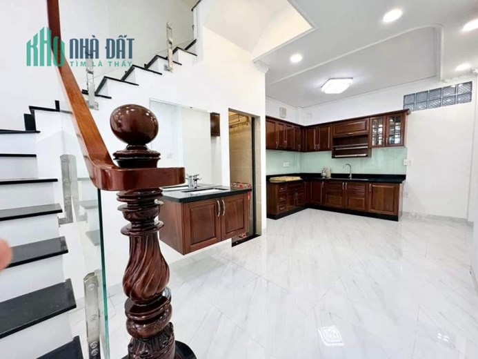 HẺM Ô TÔ - NHÀ ĐẸP ĐINH BỘ LĨNH- 43M2- 3,8X11 - SỔ NỞ HẬU- GIÁ 8.39 TỶ
