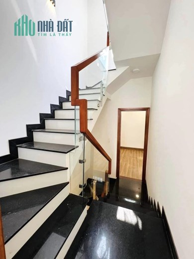 HẺM Ô TÔ - NHÀ ĐẸP ĐINH BỘ LĨNH- 43M2- 3,8X11 - SỔ NỞ HẬU- GIÁ 8.39 TỶ