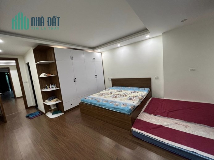 Bán nhà 55m2 phố Nghi Tàm, Tây Hồ Gara Ô tô tránh Thang máy XỊN Giá thương lượng 9.4 Tỷ