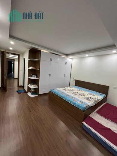Bán nhà 54m2 phố Nghi Tàm, Tây Hồ Gara Ô tô phi Thang máy Nhập Giá sốc 9.6 Tỷ