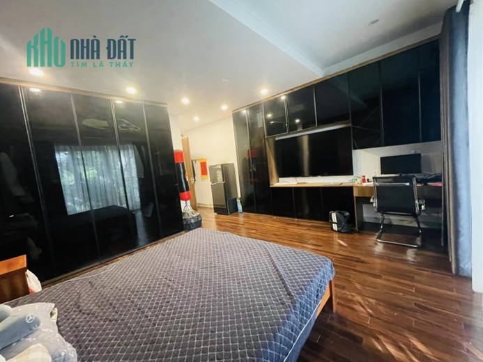 Bán nhà 56m2 phố Nghi Tàm, Tây Hồ Gara 2 Ô tô Thang máy Nhập Giá tốt 9.6 Tỷ