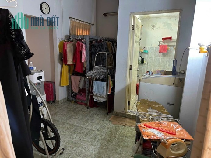 Bán Gấp Nhà sẹc ngắn Luỹ Bán Bích Tân Phú 90m2,2 Tầng Giá Ngộp 4 tyx