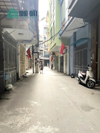 Bán nhà lô góc, ô tô tránh Nguyễn Xiển, nhỉnh 6 tỷ