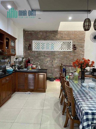 Tân Bình - Sân Bay - hxh -Nhà đẹp - DT 91m2 x 5 tầng - giá chỉ 15,9 tỷ tl