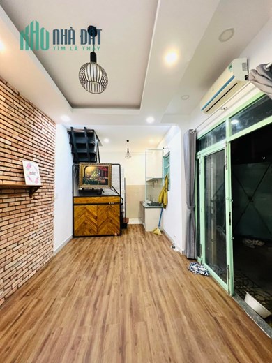 Kế quận 1 Cách MT 10M Nguyễn Văn Lạc P.21 Bình Thạnh 32m2 Chỉ 2.95 Tỷ Hẻm ba gác thông