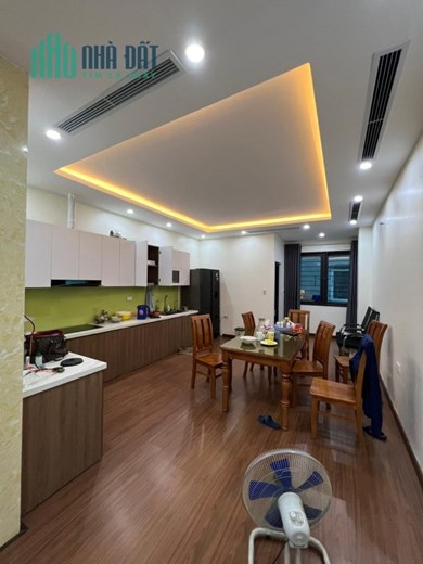 Bán nhà Nguỵ Như Kon Tum gara, thang máy 68m 16 tỷ 8